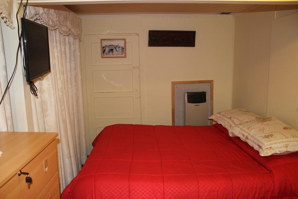 Hostal Dona Irma Punta Arenas Rom bilde