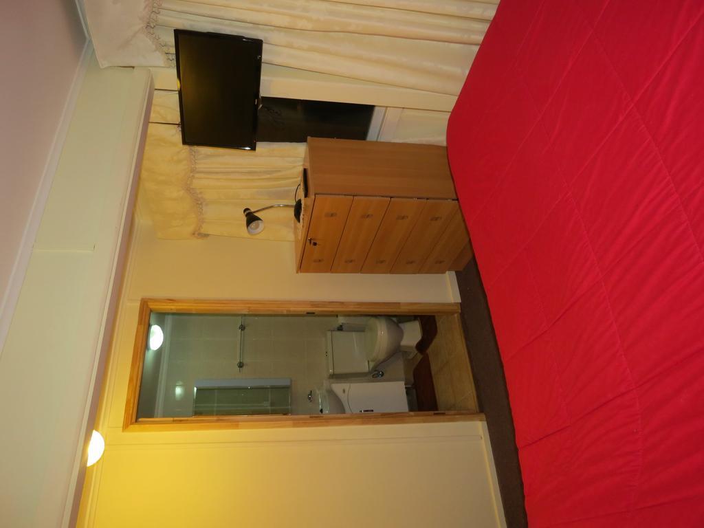 Hostal Dona Irma Punta Arenas Rom bilde